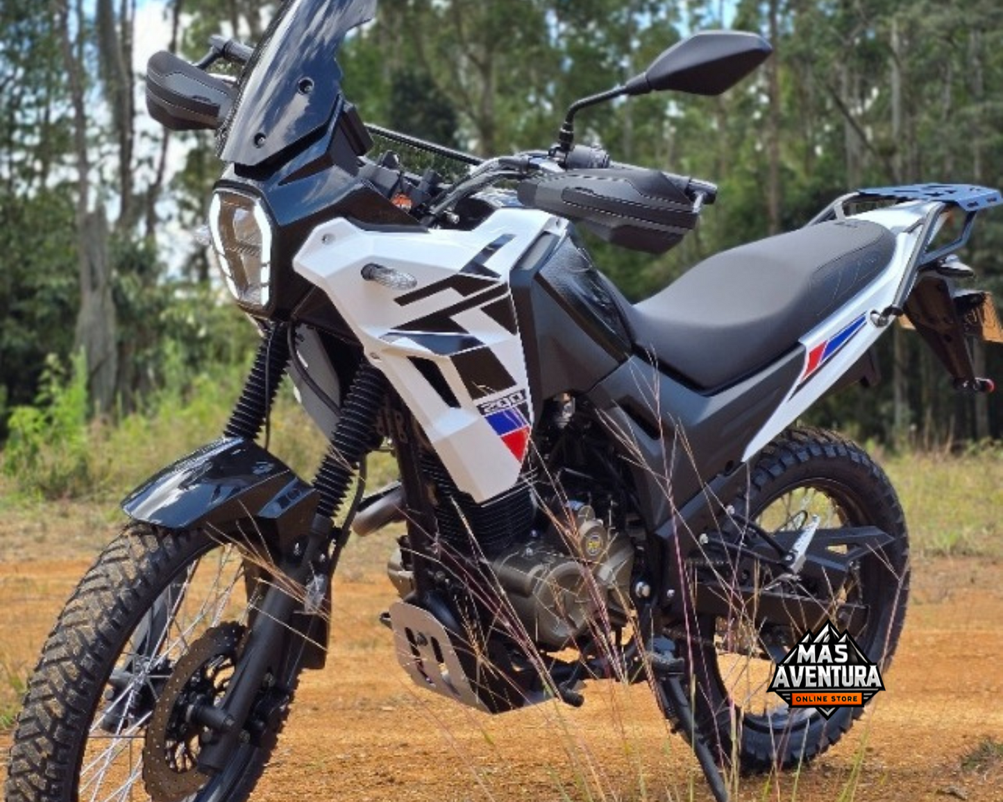 Alquiler AKT TT 200 Modelo 2026